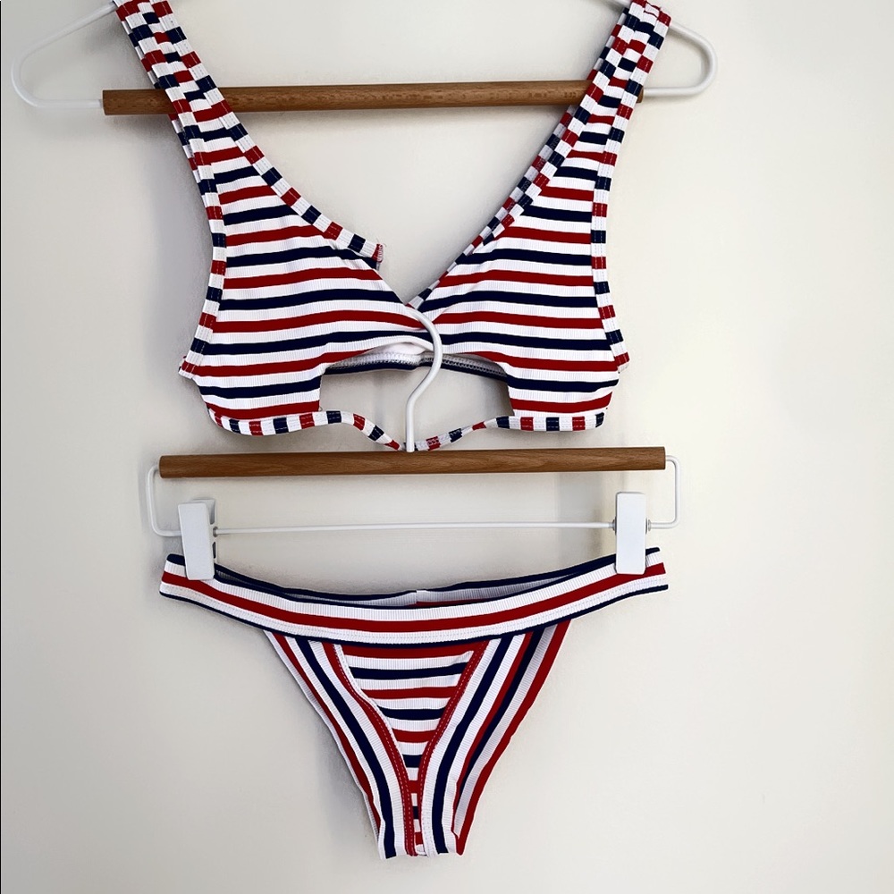 FRANKIES BIKINIS  Red White and Blue set - Picture 2 of 6